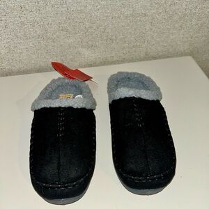 Deer Stags Black Slippers with Gray Lining